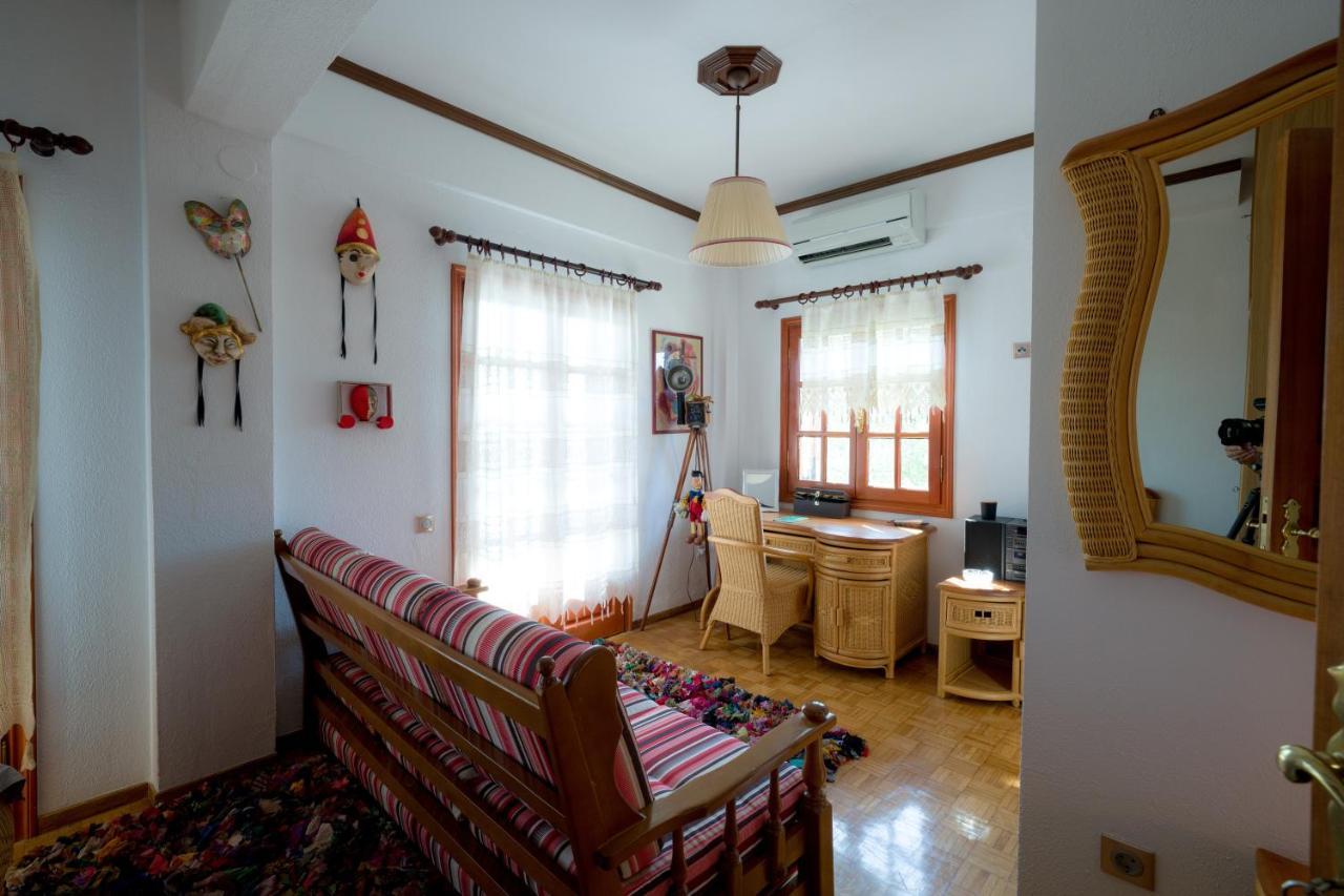 Archontiko Alexandros Luxury Suites Kardiá Dış mekan fotoğraf